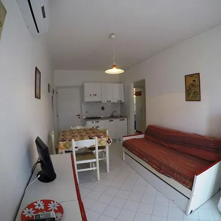 Beachfront In 33984 公寓