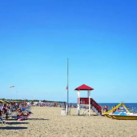 Апартаменты Beachfront In 33984 *