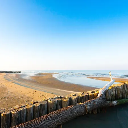 Beachfront In 33984 Rosolina Mare